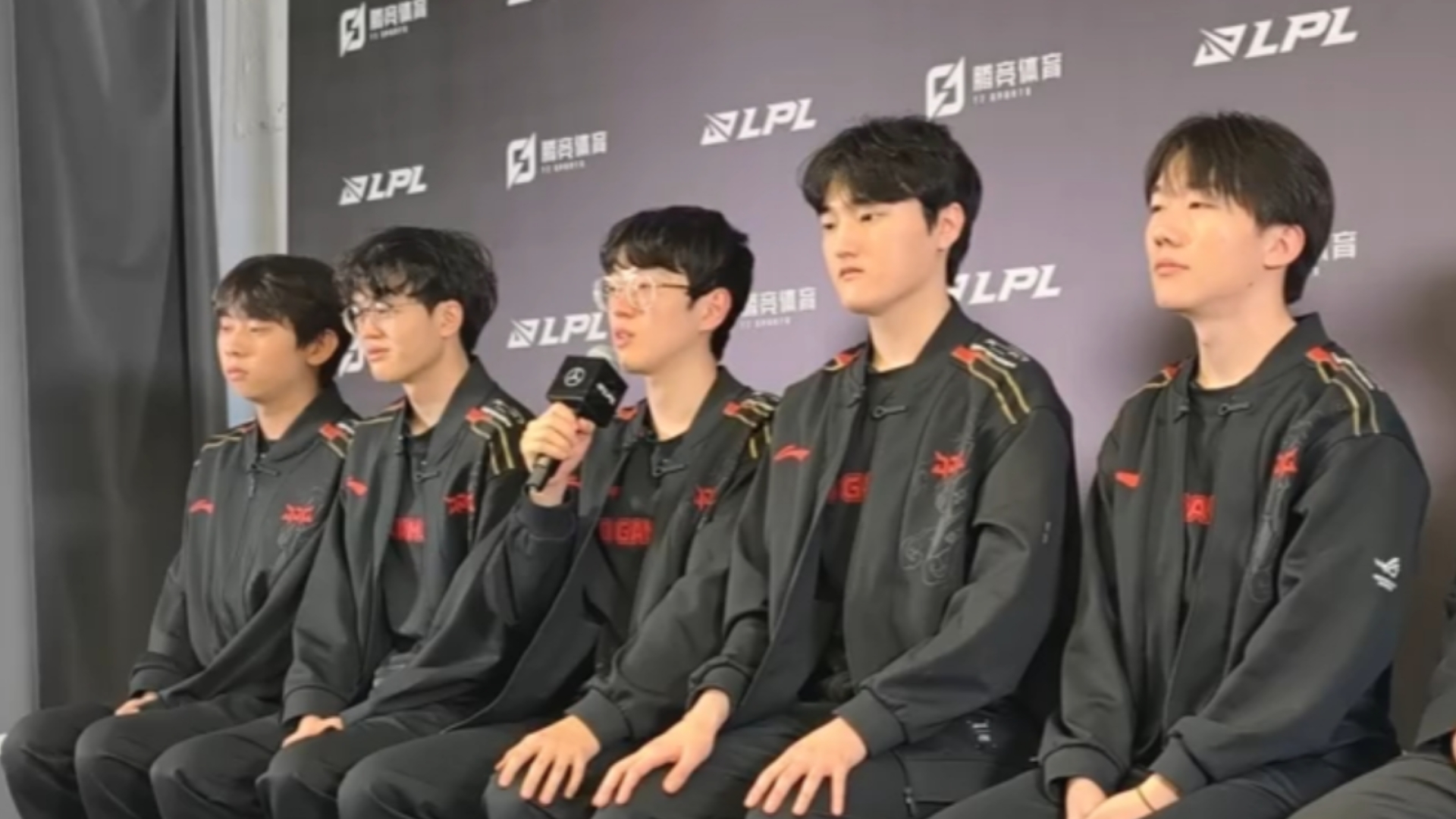 包含Scout官方宣布大比分获胜新规，公牛引发争议！的词条
