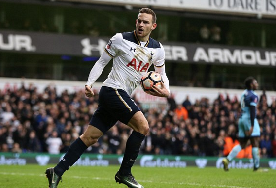 风云突变！勒沃库森国际比赛日止住颓势，足总杯版图或变，悬念犹存，身体对抗强度拉满(勒沃库森遭遇赛季首败)