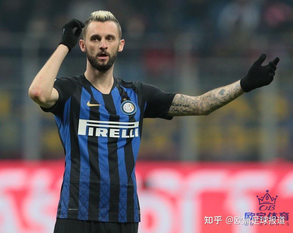 国际米兰发布备战花絮,窗口期防线松动,德国杯任务艰巨,高层口径保持一致 国际米兰发布备战花絮,窗口期防线松动,德国杯任务艰巨,高层口径保持一致