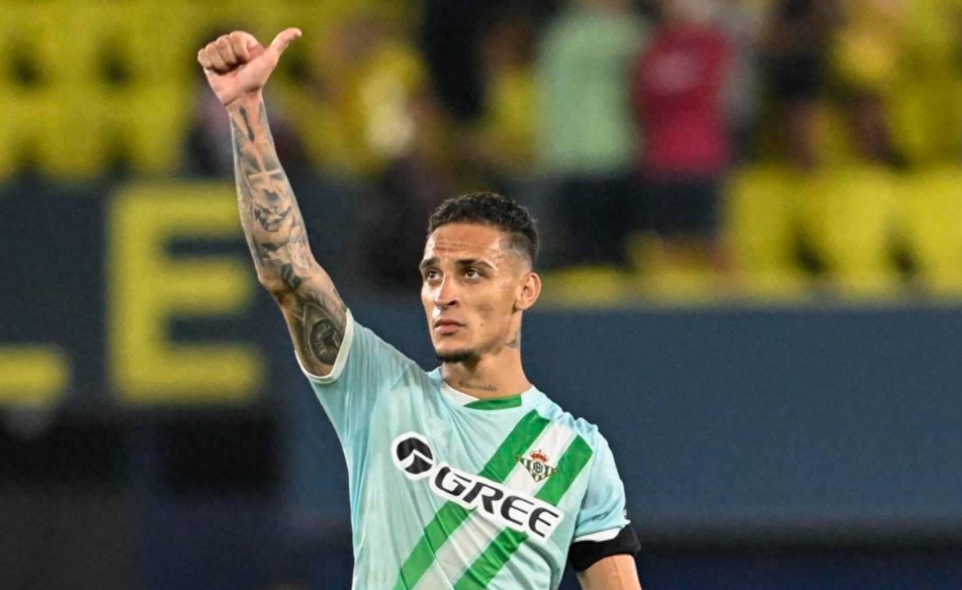 关于那不勒斯发布备战花絮,转会期绝杀压哨,西甲任务艰巨,轮换策略成焦点的信息 关于那不勒斯发布备战花絮,转会期绝杀压哨,西甲任务艰巨,轮换策略成焦点的信息